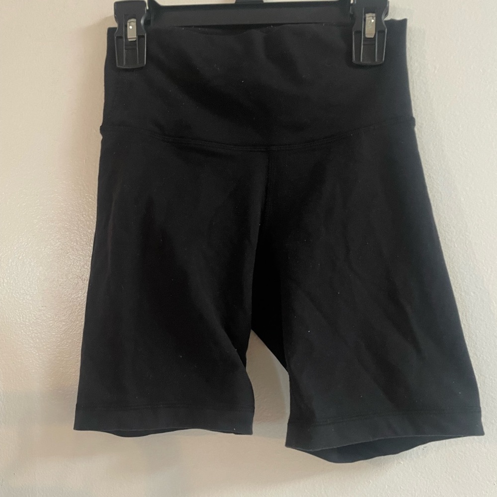 Black Aritzia shorts